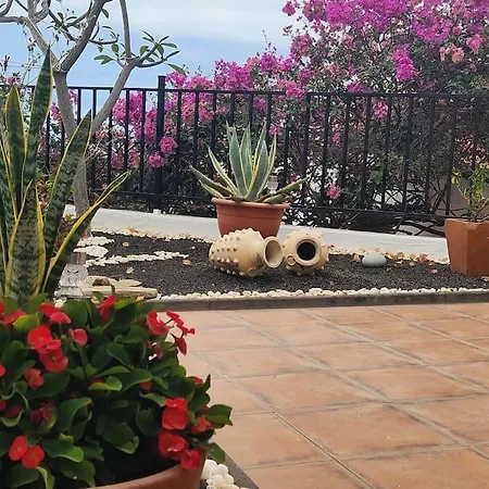 דירה Cosy With Large Terrace